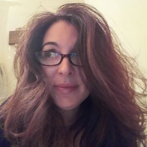 HELLO! ☺WELCOME TO MY CLOSET!